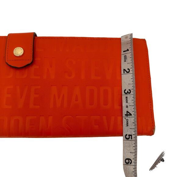 Steve Madden Logo Orange Bifold Leather Wallet - Picture 2 of 9